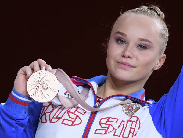 Ангелина Мельникова завоевала бронзу на чемпионате мира по спортивной гимнастике