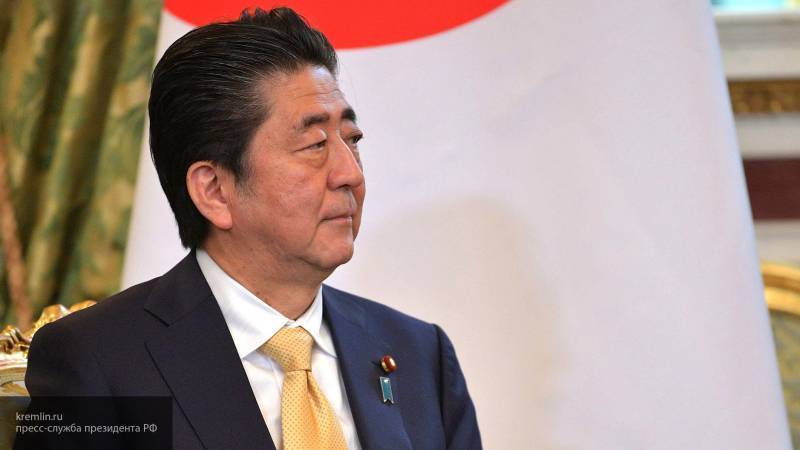 Абэ призывает принять меры для защиты населения перед тайфуном "Хагибис"