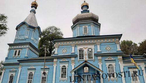 У храма УПЦ в Луке-Мелешковской «Громадское» с ПЦУ устроили провокацию