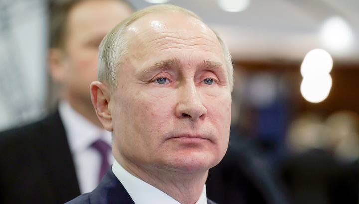 Путин призвал новых губернаторов быть чуткими к людям и держать руку на пульсе