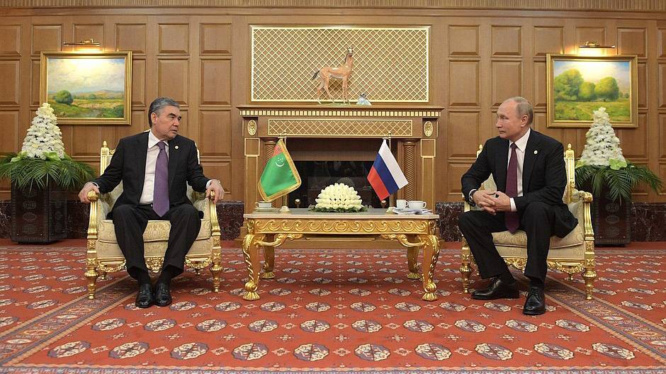 Президент РФ пригласил не входящих в ЕврАзЭс лидеров СНГ на саммит в Петербурге