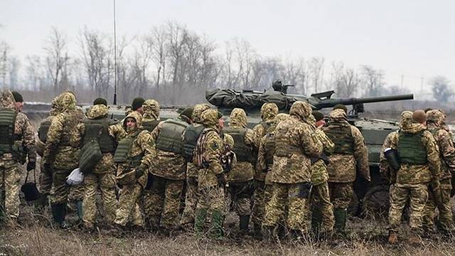 В Донбассе морпехи-радикалы ВСУ устроили драку и запустили ракету