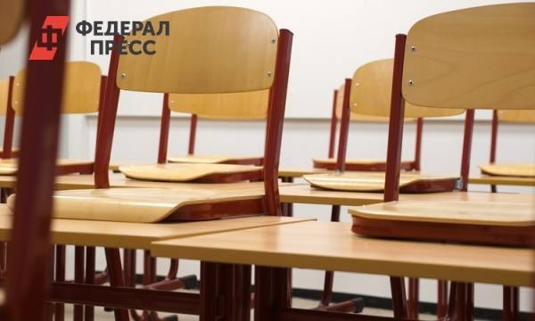 Оскандалившийся тюменский педагог получил поддержку от Онищенко