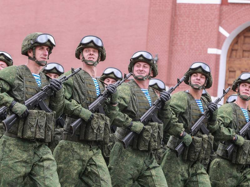 Российских военных хотят пригласить в Нигерию для обмена опытом