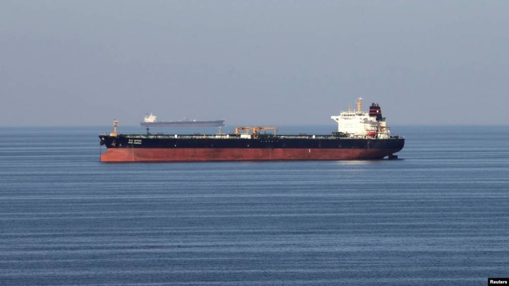 У порта в Саудовской Аравии взорвался нефтяной танкер Ирана