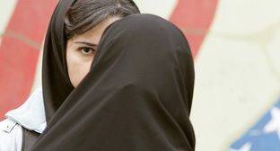 Негласный учет школьниц в хиджабах возмутил махачкалинцев