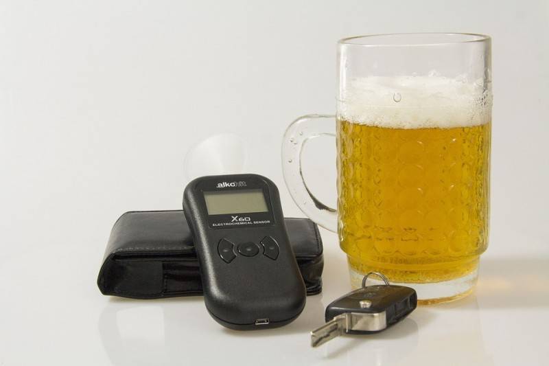 Будущих водителей в России проверят на алкоголизм