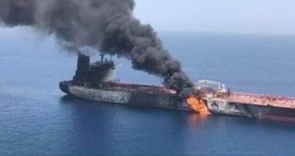 Эксперт прокомментировал взрыв на танкере в Красном море