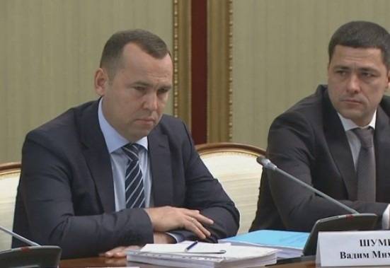 Шумков провел еще один день в Москве. Медведев собрал у себя глав проблемных регионов