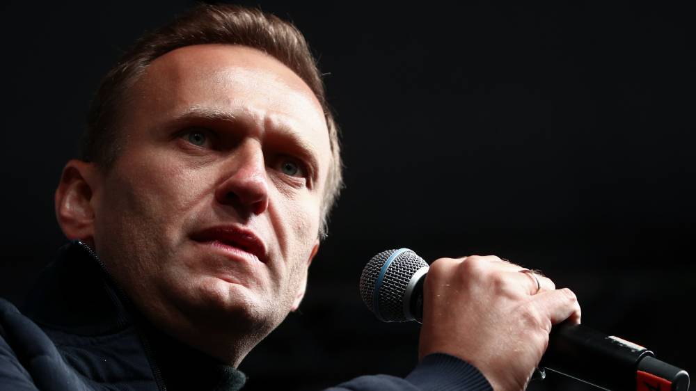 Навальный оскорбил системную оппозицию, которую поддерживал «Умным голосованием»