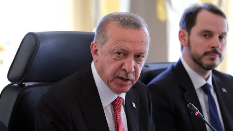 Эрдоган обсудил со Столтенбергом военную операцию в Сирии