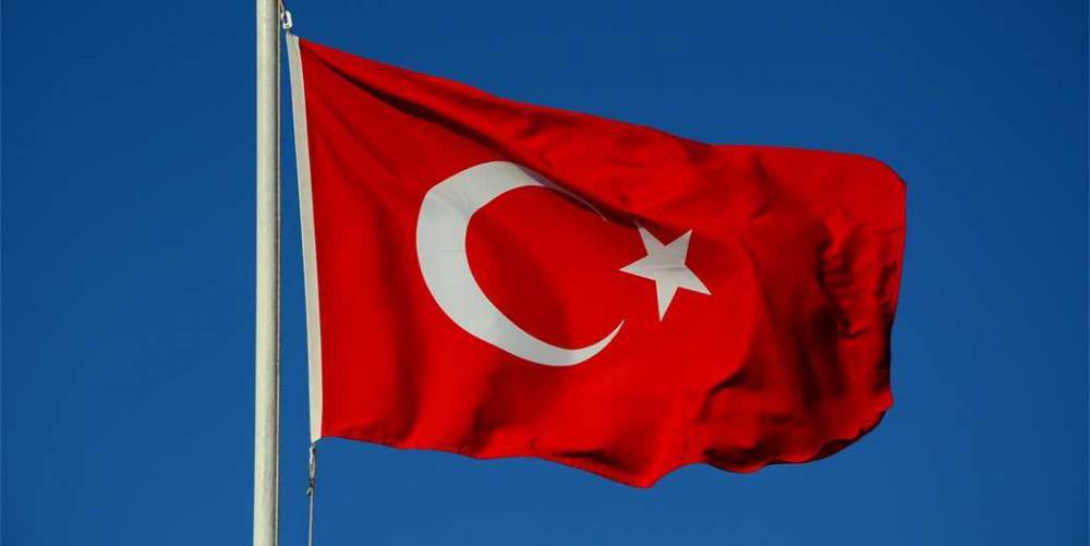 Турция начала операцию против курдов в Сирии