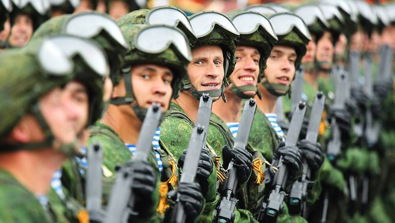 Генерал Шаманов: правительство игнорирует потребности армии