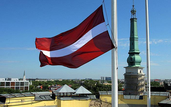 Латвия сочла недружественным шагом салют к 75-летию освобождения Риги