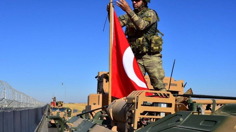 Минобороны Турции сообщило о первом погибшем военном в ходе операции в Сирии