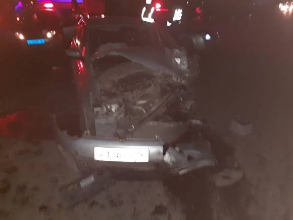 На Тюменском тракте столкнулись два авто: один человек погиб, пятеро пострадали
