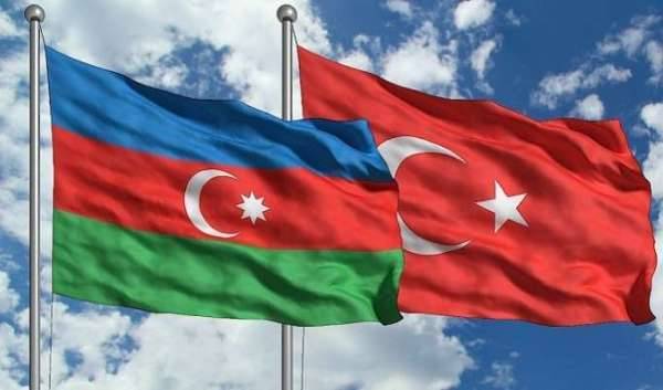 Азербайджан поддержал военную операцию Турции на северо-востоке Сирии