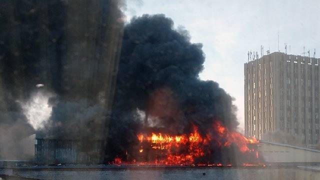 В Новосибирске загорелся склад
