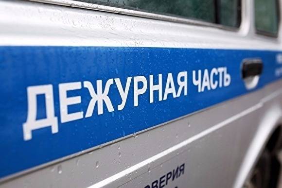Житель Челябинской области решил покурить в зале вылета, а затем напал на полицейского
