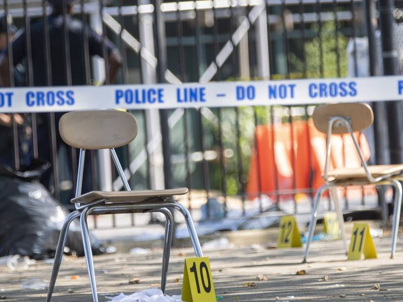 Четыре человека погибли в результате стрельбы в нью-йоркском клубе