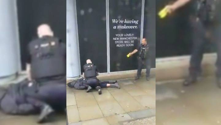 Вооруженный ножом мужчина набросился на посетителей ТЦ в Манчестере