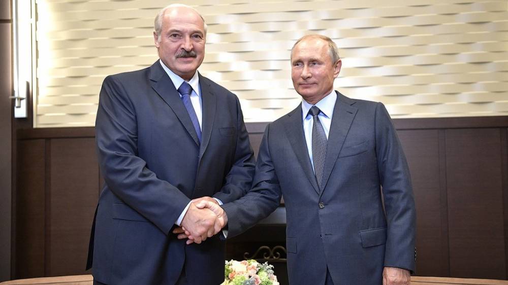 Лукашенко поддержал послание Путина к мировым лидерам по РСМД