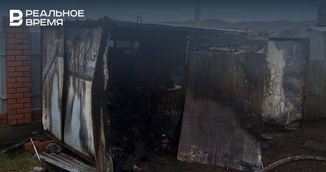 В Башкирии при пожаре в будке погибли три человека