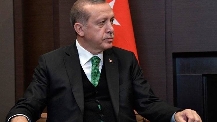 Эрдоган заявил, что призывы США не заставят Турцию прекратить операцию в Сирии