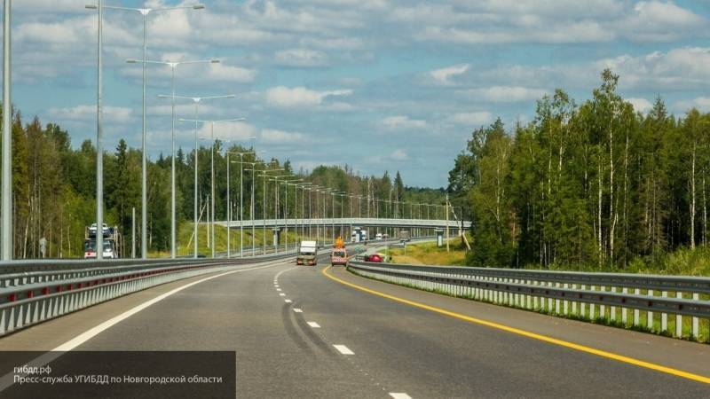 Минтранс России рассчитал стоимость проезда на трассе М-11 по цене семи чашек капучино