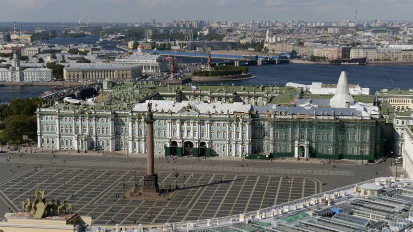 В Петербурге рассказали о планах по работе с туристами из Китая