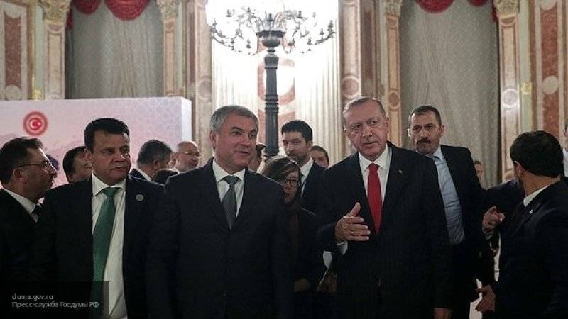 Володин передал Эрдогану на встрече в Стамбуле приветствие от Путина
