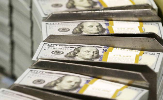 Эксперт назвал самый вероятный сценарий для курса доллара