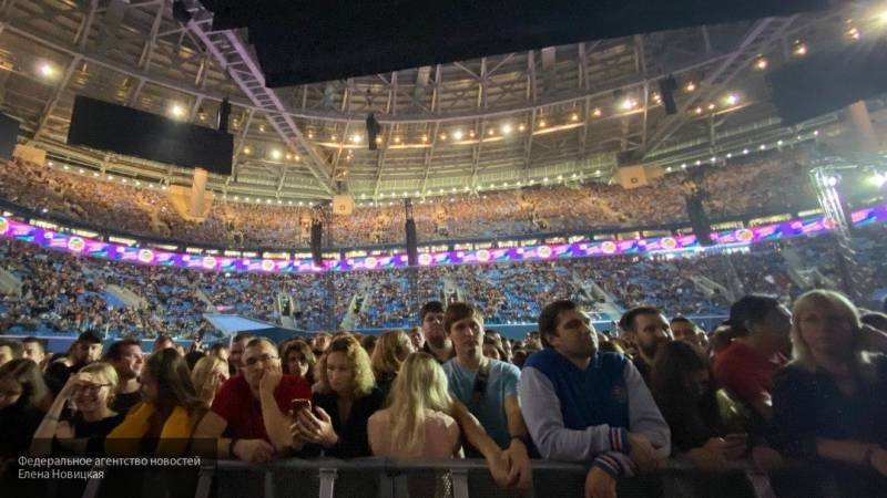 Более 67 тысяч человек посетили завершающий концерт группы "Ленинград" в Петербурге