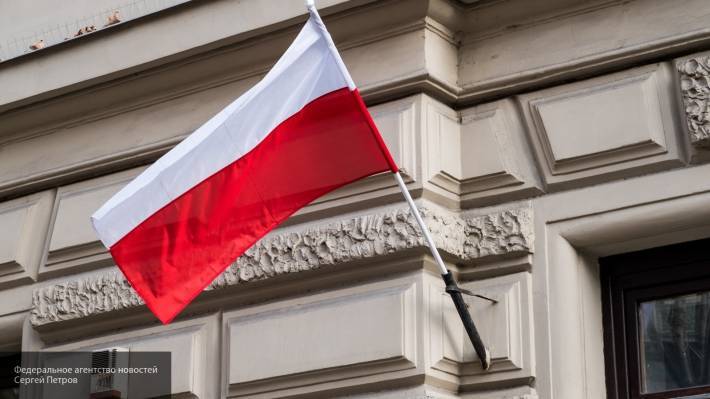 В Польше началось голосование на парламентских выборах