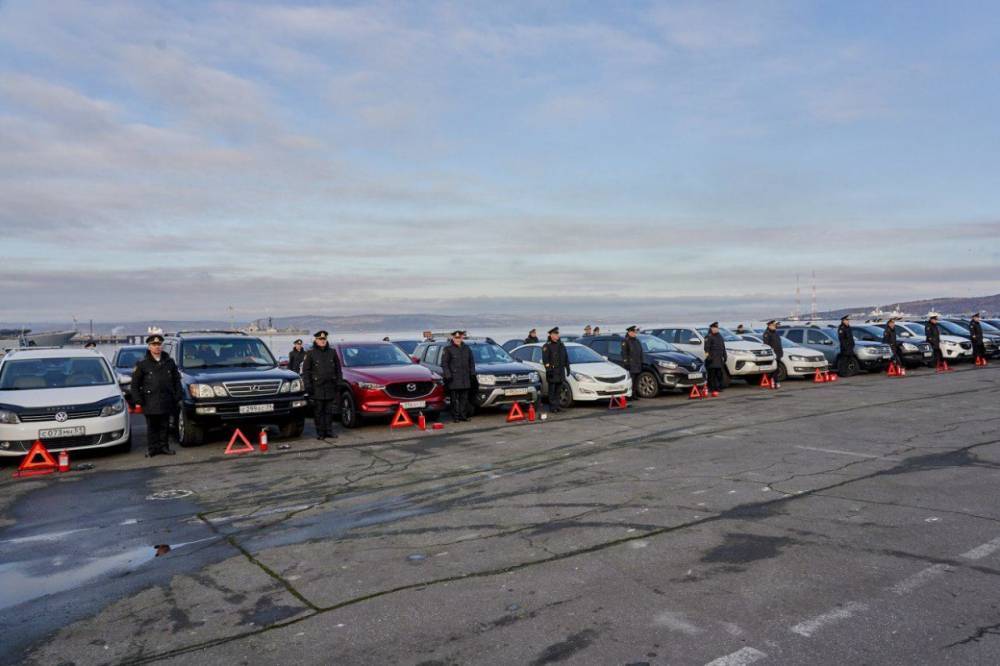 На Северном флоте проверили готовность автомобилей военнослужащих к зиме