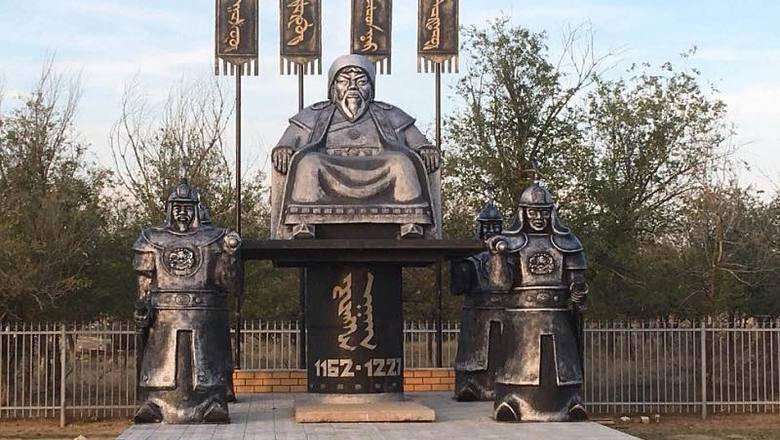 Фото дня: в Калмыкии открыли памятник Чингисхану