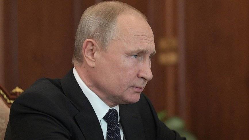 Путин заявил о постоянном контакте РФ с ОАЭ