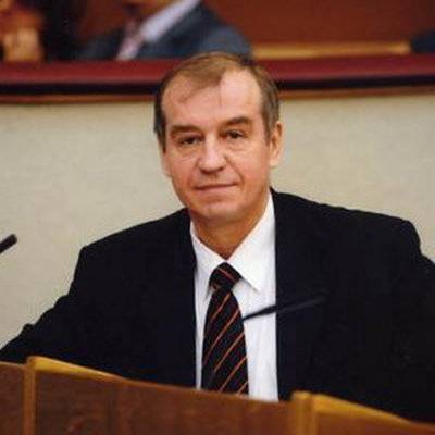 Губернатор Иркутской области будет передавать часть зарплаты в благотворительный фонд