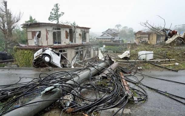 На Японию обрушился сильнейший за последние 60 лет тайфун Хагибис — видео