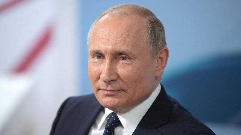 Путин уверен, что настало время вернуть САР в «арабскую семью»