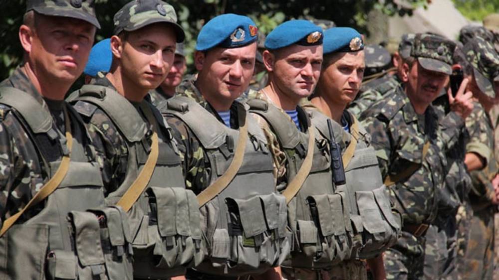 Украина усилила боеготовность войск перед праздниками