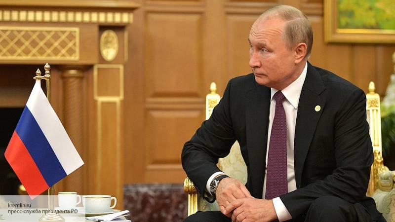 Путин сообщил, что в плане вооружения Россия на шаг впереди других стран