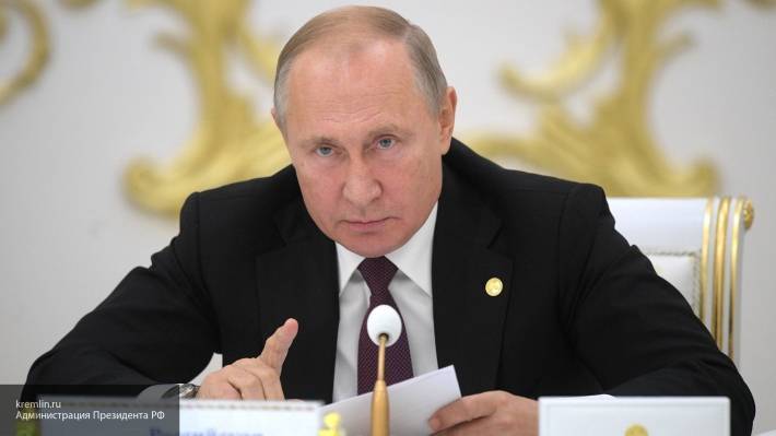 Путин сообщил, что Россия чувствует угрозу от приближения НАТО к своим границам