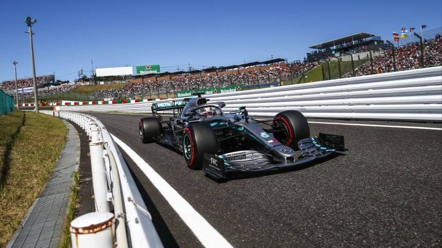 Mercedes в шестой раз подряд взял Кубок конструкторов «Формулы-1»