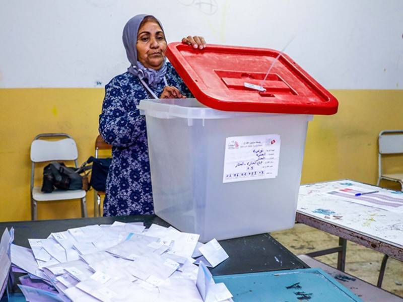 Выборы президента Туниса выигрывает независимый кандидат Каис Саид