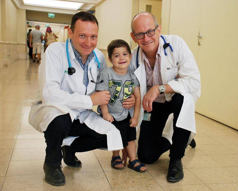 В больнице "Шнайдер" спасли 3-летнего малыша, который не мог дышать