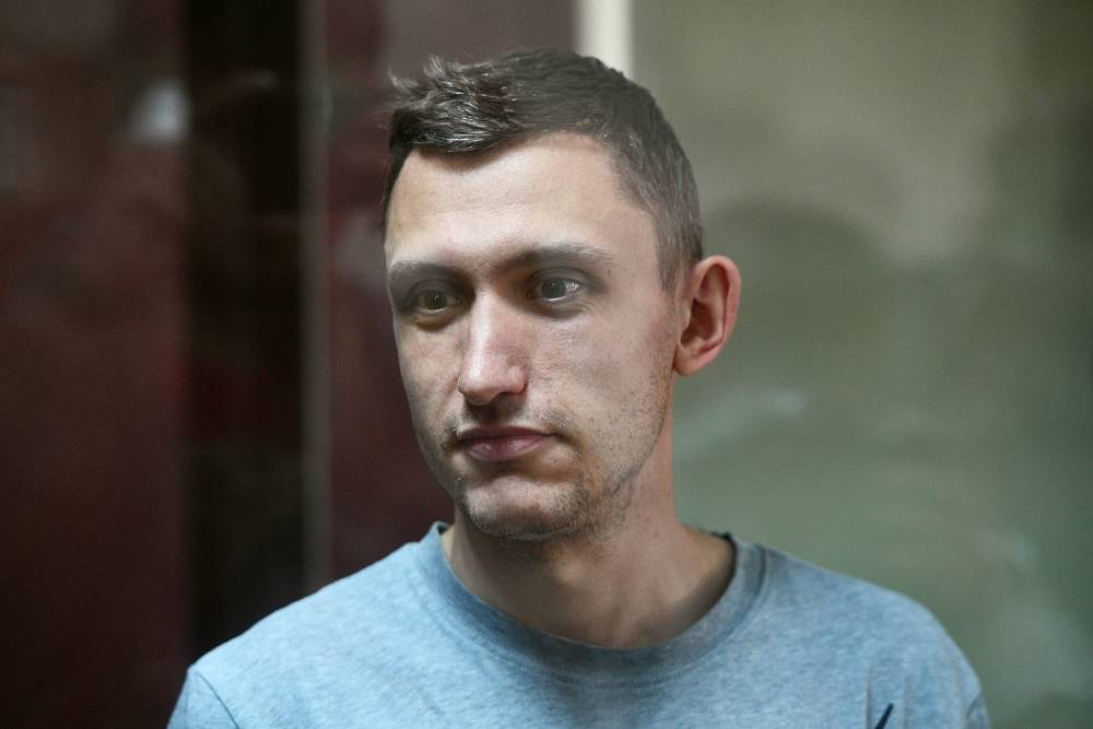 В Москве задержали участника акции в поддержку Константина Котова. На него напал неизвестный