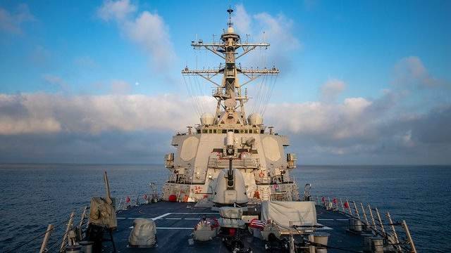 США: эсминец Porter нанес "демонстрационный визит" в Черное море
