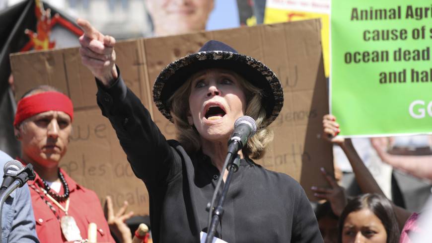 Джейн Фонду арестовали за акцию протеста в Вашингтоне