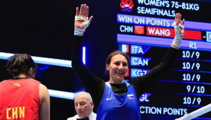 Земфира Магомедалиева завоевала золотую медаль чемпионата мира по боксу